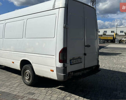 Белый Мерседес Sprinter, объемом двигателя 2.1 л и пробегом 473 тыс. км за 7500 $, фото 4 на Automoto.ua