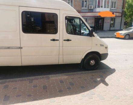 Білий Мерседес Sprinter, об'ємом двигуна 2.7 л та пробігом 650 тис. км за 11000 $, фото 3 на Automoto.ua