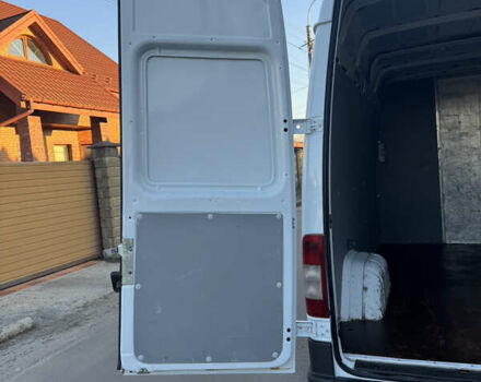 Белый Мерседес Sprinter, объемом двигателя 2.2 л и пробегом 700 тыс. км за 9800 $, фото 21 на Automoto.ua