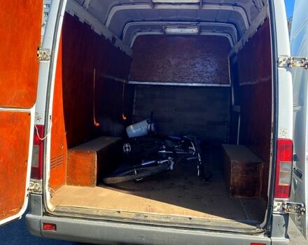 Белый Мерседес Sprinter, объемом двигателя 2.2 л и пробегом 400 тыс. км за 10200 $, фото 5 на Automoto.ua