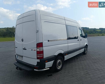 Белый Мерседес Sprinter, объемом двигателя 2.15 л и пробегом 320 тыс. км за 11200 $, фото 3 на Automoto.ua