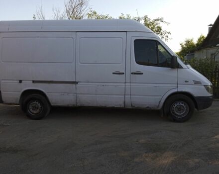Белый Мерседес Sprinter, объемом двигателя 2.1 л и пробегом 575 тыс. км за 5300 $, фото 1 на Automoto.ua