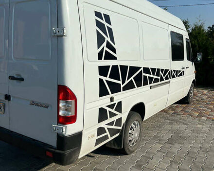 Белый Мерседес Sprinter, объемом двигателя 2.7 л и пробегом 400 тыс. км за 10777 $, фото 12 на Automoto.ua