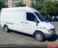 Белый Мерседес Sprinter, объемом двигателя 2.2 л и пробегом 400 тыс. км за 10200 $, фото 4 на Automoto.ua