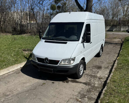 Белый Мерседес Sprinter, объемом двигателя 2.2 л и пробегом 700 тыс. км за 9800 $, фото 11 на Automoto.ua
