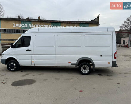Белый Мерседес Sprinter, объемом двигателя 2.69 л и пробегом 500 тыс. км за 15000 $, фото 3 на Automoto.ua