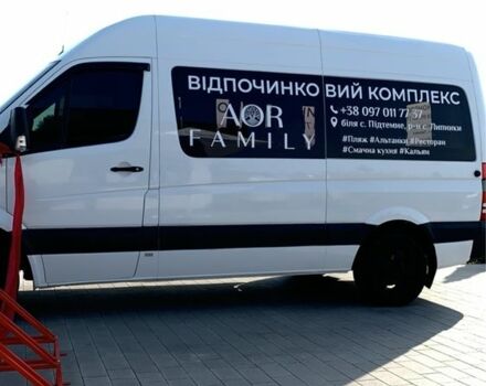Белый Мерседес Sprinter, объемом двигателя 2.1 л и пробегом 540 тыс. км за 11300 $, фото 2 на Automoto.ua