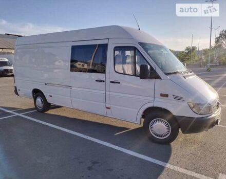 Белый Мерседес Sprinter, объемом двигателя 2.2 л и пробегом 716 тыс. км за 8300 $, фото 5 на Automoto.ua