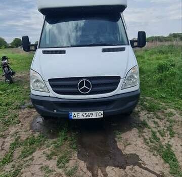 Белый Мерседес Sprinter, объемом двигателя 2.15 л и пробегом 310 тыс. км за 11000 $, фото 6 на Automoto.ua