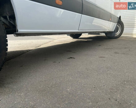 Білий Мерседес Sprinter, об'ємом двигуна 2.2 л та пробігом 378 тис. км за 11800 $, фото 32 на Automoto.ua