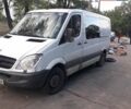 Белый Мерседес Sprinter, объемом двигателя 2.15 л и пробегом 300 тыс. км за 10000 $, фото 4 на Automoto.ua