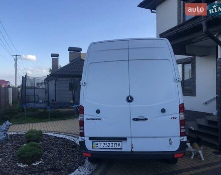 Белый Мерседес Sprinter, объемом двигателя 2.1 л и пробегом 450 тыс. км за 9000 $, фото 3 на Automoto.ua