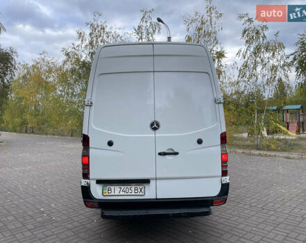 Белый Мерседес Sprinter, объемом двигателя 2.2 л и пробегом 350 тыс. км за 10999 $, фото 6 на Automoto.ua