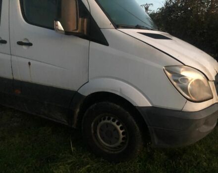 Белый Мерседес Sprinter, объемом двигателя 2.2 л и пробегом 450 тыс. км за 5700 $, фото 4 на Automoto.ua