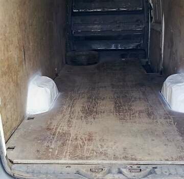 Белый Мерседес Sprinter, объемом двигателя 2.1 л и пробегом 300 тыс. км за 12700 $, фото 10 на Automoto.ua