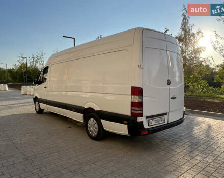 Белый Мерседес Sprinter, объемом двигателя 2.15 л и пробегом 435 тыс. км за 10500 $, фото 11 на Automoto.ua