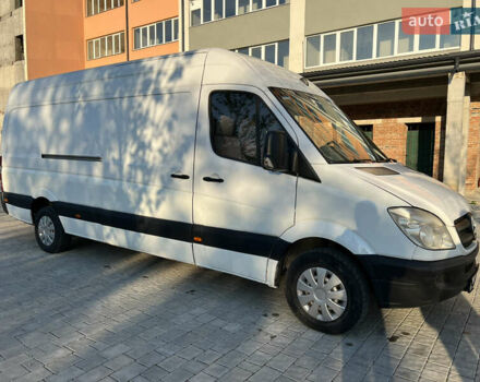 Белый Мерседес Sprinter, объемом двигателя 2.15 л и пробегом 435 тыс. км за 10500 $, фото 4 на Automoto.ua