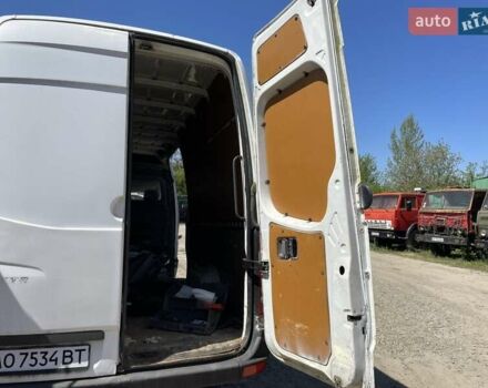 Белый Мерседес Sprinter, объемом двигателя 2.15 л и пробегом 300 тыс. км за 3999 $, фото 9 на Automoto.ua