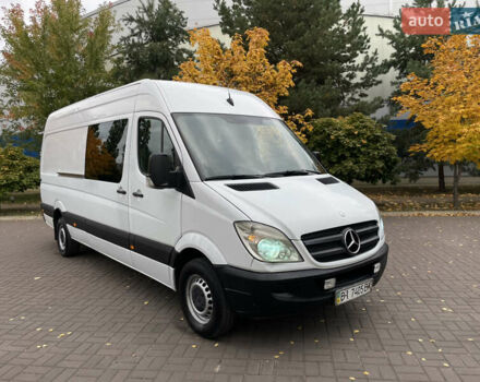Белый Мерседес Sprinter, объемом двигателя 2.2 л и пробегом 350 тыс. км за 10999 $, фото 38 на Automoto.ua