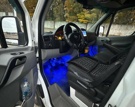 Белый Мерседес Sprinter, объемом двигателя 2.2 л и пробегом 370 тыс. км за 8699 $, фото 8 на Automoto.ua