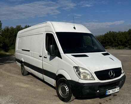 Белый Мерседес Sprinter, объемом двигателя 2.15 л и пробегом 350 тыс. км за 7900 $, фото 4 на Automoto.ua