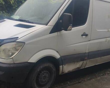 Белый Мерседес Sprinter, объемом двигателя 2.2 л и пробегом 520 тыс. км за 9100 $, фото 2 на Automoto.ua