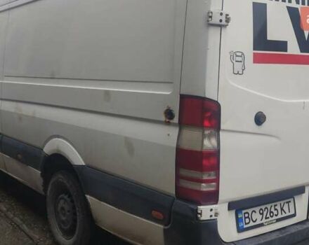 Белый Мерседес Sprinter, объемом двигателя 2.2 л и пробегом 520 тыс. км за 9100 $, фото 3 на Automoto.ua