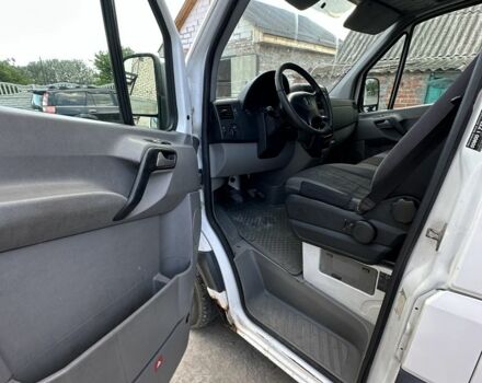 Белый Мерседес Sprinter, объемом двигателя 2.1 л и пробегом 500 тыс. км за 5000 $, фото 5 на Automoto.ua