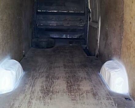 Белый Мерседес Sprinter, объемом двигателя 2.1 л и пробегом 300 тыс. км за 12550 $, фото 11 на Automoto.ua
