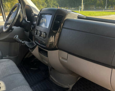 Белый Мерседес Sprinter, объемом двигателя 2.15 л и пробегом 350 тыс. км за 7900 $, фото 5 на Automoto.ua