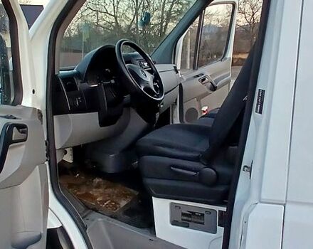 Белый Мерседес Sprinter, объемом двигателя 22 л и пробегом 685 тыс. км за 10500 $, фото 7 на Automoto.ua