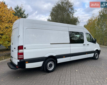 Белый Мерседес Sprinter, объемом двигателя 2.2 л и пробегом 350 тыс. км за 10999 $, фото 4 на Automoto.ua