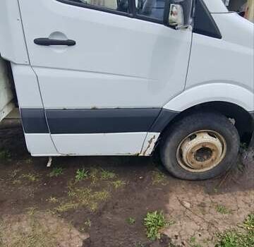 Белый Мерседес Sprinter, объемом двигателя 2.15 л и пробегом 310 тыс. км за 11000 $, фото 4 на Automoto.ua