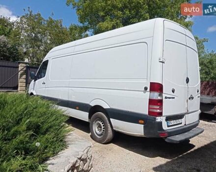 Белый Мерседес Sprinter, объемом двигателя 2.2 л и пробегом 850 тыс. км за 8700 $, фото 7 на Automoto.ua