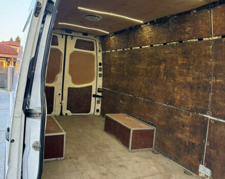 Белый Мерседес Sprinter, объемом двигателя 2.99 л и пробегом 564 тыс. км за 15500 $, фото 8 на Automoto.ua