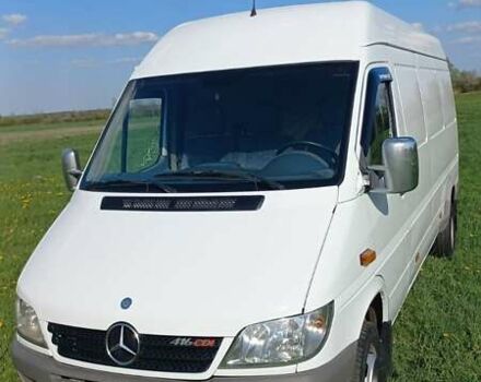 Белый Мерседес Sprinter, объемом двигателя 2.7 л и пробегом 385 тыс. км за 21500 $, фото 4 на Automoto.ua