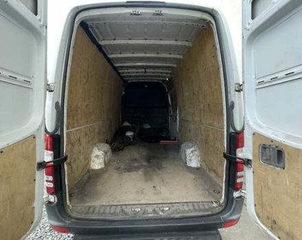 Белый Мерседес Sprinter, объемом двигателя 2.15 л и пробегом 350 тыс. км за 10500 $, фото 14 на Automoto.ua