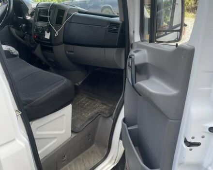 Белый Мерседес Sprinter, объемом двигателя 2.15 л и пробегом 350 тыс. км за 10500 $, фото 9 на Automoto.ua
