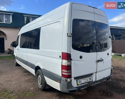 Белый Мерседес Sprinter, объемом двигателя 2.99 л и пробегом 670 тыс. км за 10000 $, фото 5 на Automoto.ua