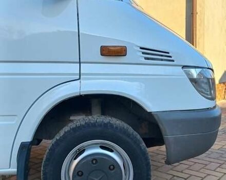 Белый Мерседес Sprinter, объемом двигателя 2.7 л и пробегом 385 тыс. км за 19800 $, фото 20 на Automoto.ua