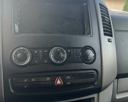 Белый Мерседес Sprinter, объемом двигателя 2.99 л и пробегом 670 тыс. км за 10000 $, фото 7 на Automoto.ua