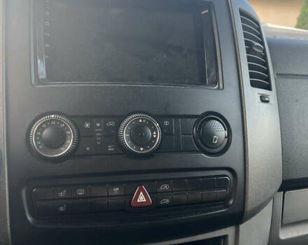 Белый Мерседес Sprinter, объемом двигателя 2.99 л и пробегом 670 тыс. км за 10000 $, фото 8 на Automoto.ua