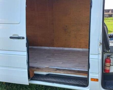 Белый Мерседес Sprinter, объемом двигателя 2.7 л и пробегом 385 тыс. км за 21500 $, фото 16 на Automoto.ua