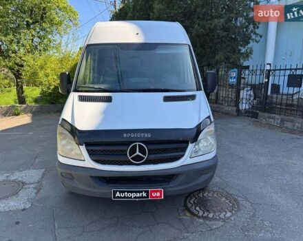 Белый Мерседес Sprinter, объемом двигателя 2.2 л и пробегом 367 тыс. км за 11390 $, фото 1 на Automoto.ua