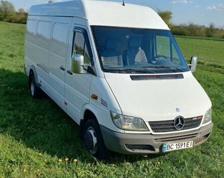 Белый Мерседес Sprinter, объемом двигателя 2.7 л и пробегом 385 тыс. км за 21500 $, фото 5 на Automoto.ua
