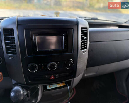 Белый Мерседес Sprinter, объемом двигателя 2.99 л и пробегом 333 тыс. км за 16900 $, фото 20 на Automoto.ua