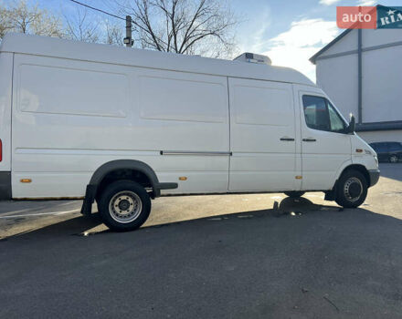 Белый Мерседес Sprinter, объемом двигателя 2.7 л и пробегом 407 тыс. км за 21555 $, фото 21 на Automoto.ua