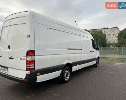 Белый Мерседес Sprinter, объемом двигателя 2.15 л и пробегом 306 тыс. км за 13000 $, фото 4 на Automoto.ua