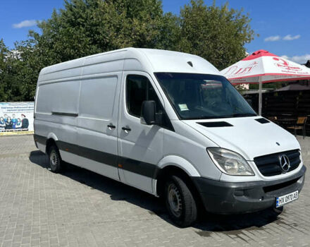 Белый Мерседес Sprinter, объемом двигателя 2.15 л и пробегом 666 тыс. км за 10500 $, фото 2 на Automoto.ua