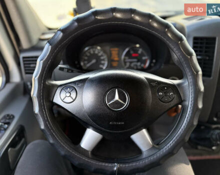 Белый Мерседес Sprinter, объемом двигателя 2.99 л и пробегом 333 тыс. км за 16900 $, фото 17 на Automoto.ua